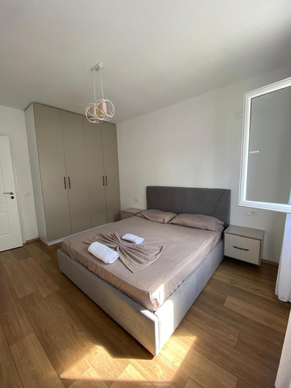 L-2 Apartment *