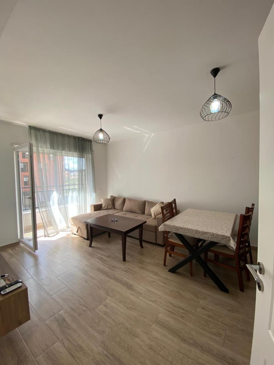 Apartment L-2