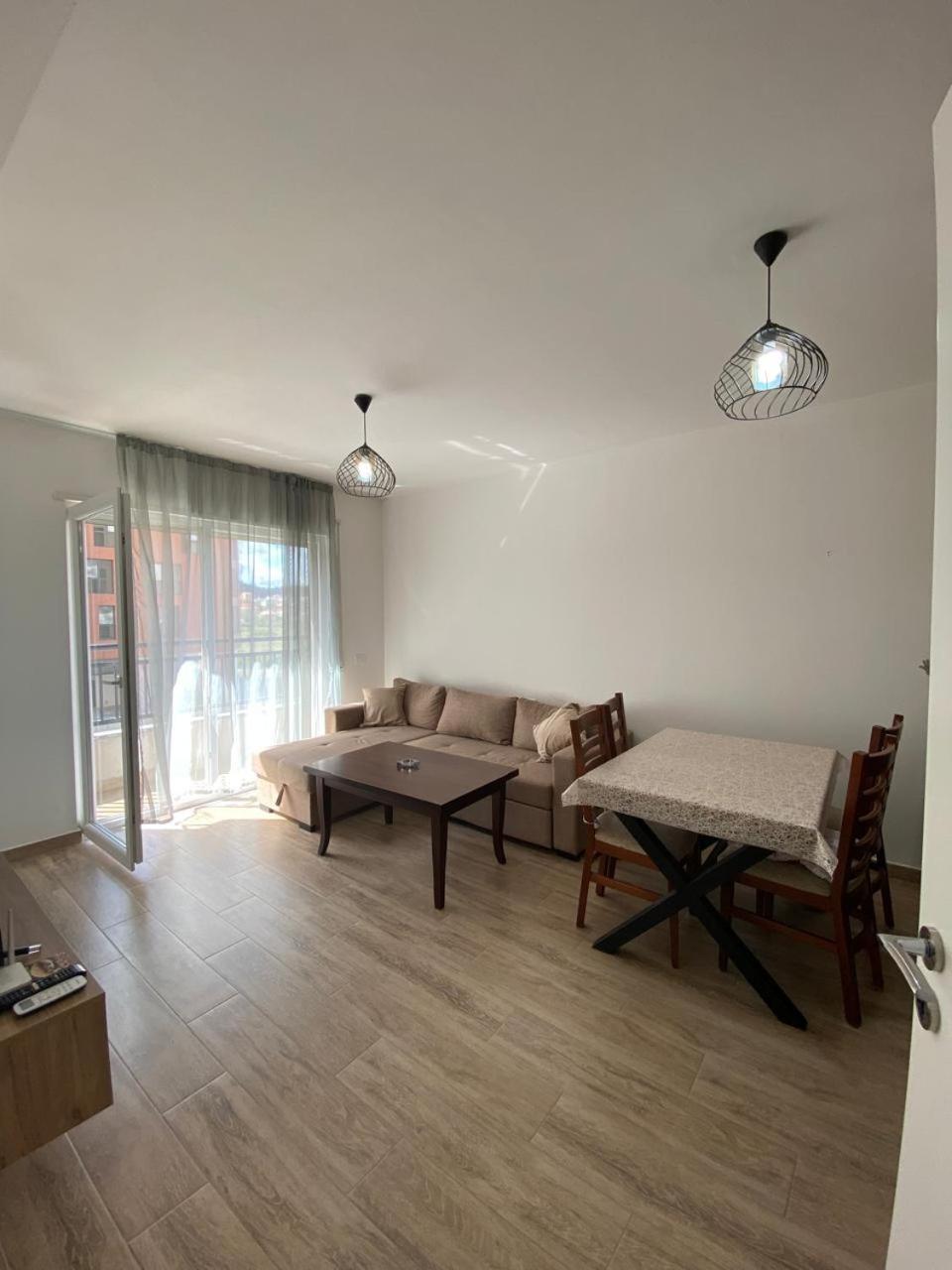 Apartment L-2 *